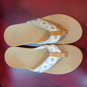 Reef Women's sandles size 8